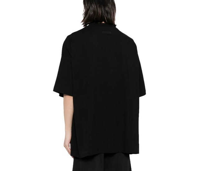 TEE ESSENTIALS JET BLACK SMALL LOGO