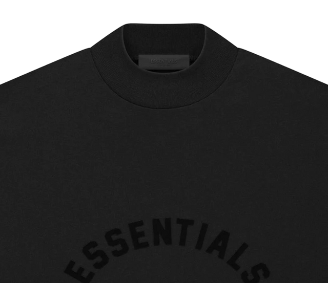 TEE ESSENTIALS JET BLACK SS23