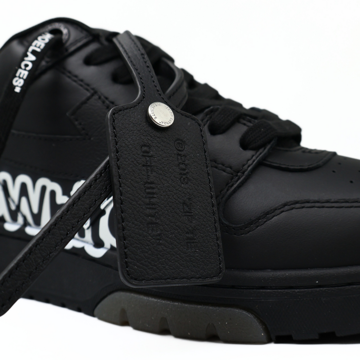 OFF WHITE OOO BLACK / WHITE