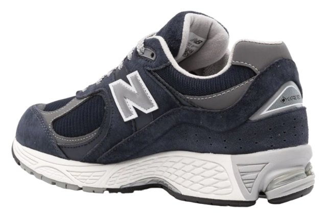 NEW BALANCE 2002R NAVY POUCH